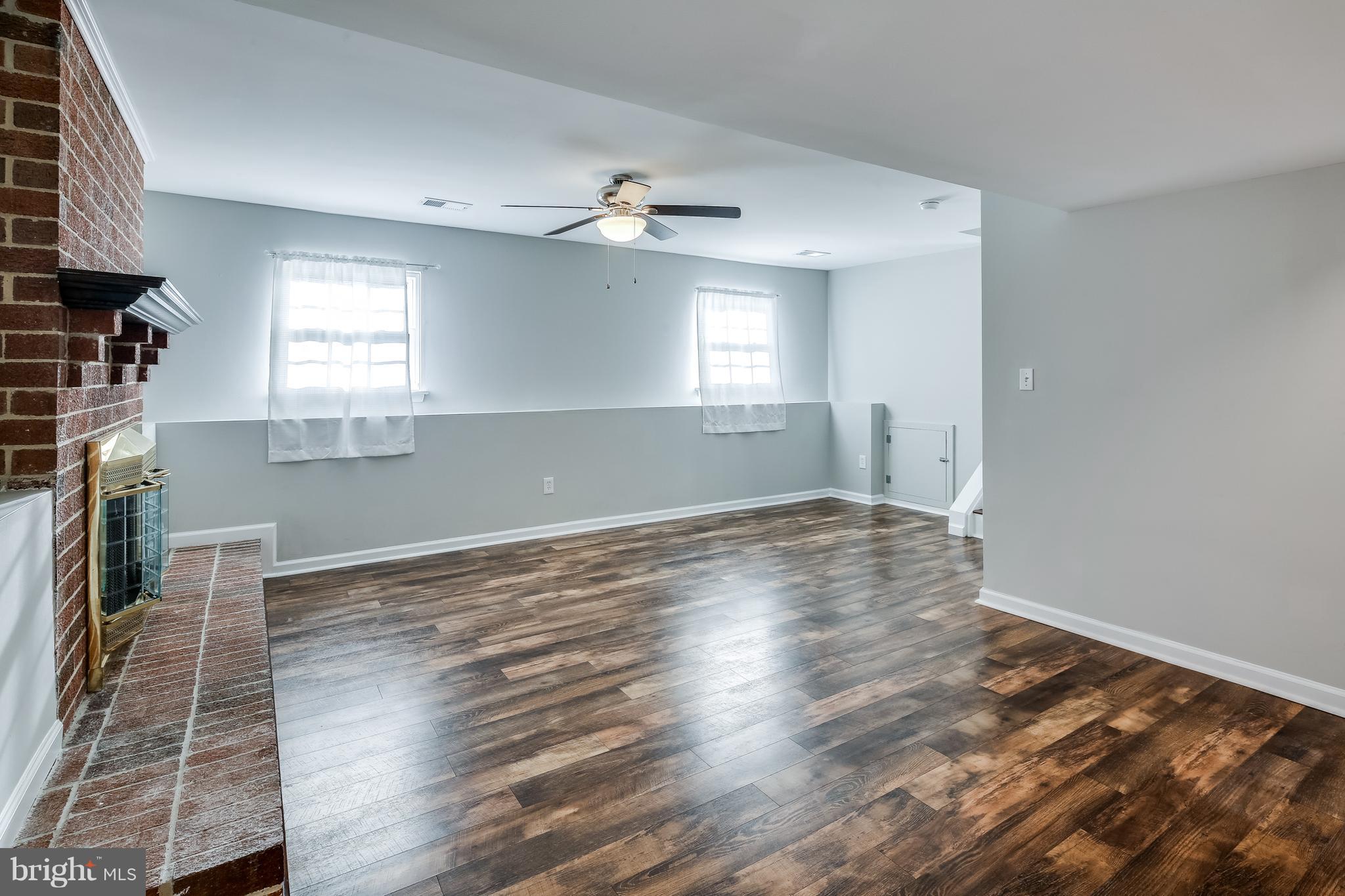 RIDGEFIELD - Residential