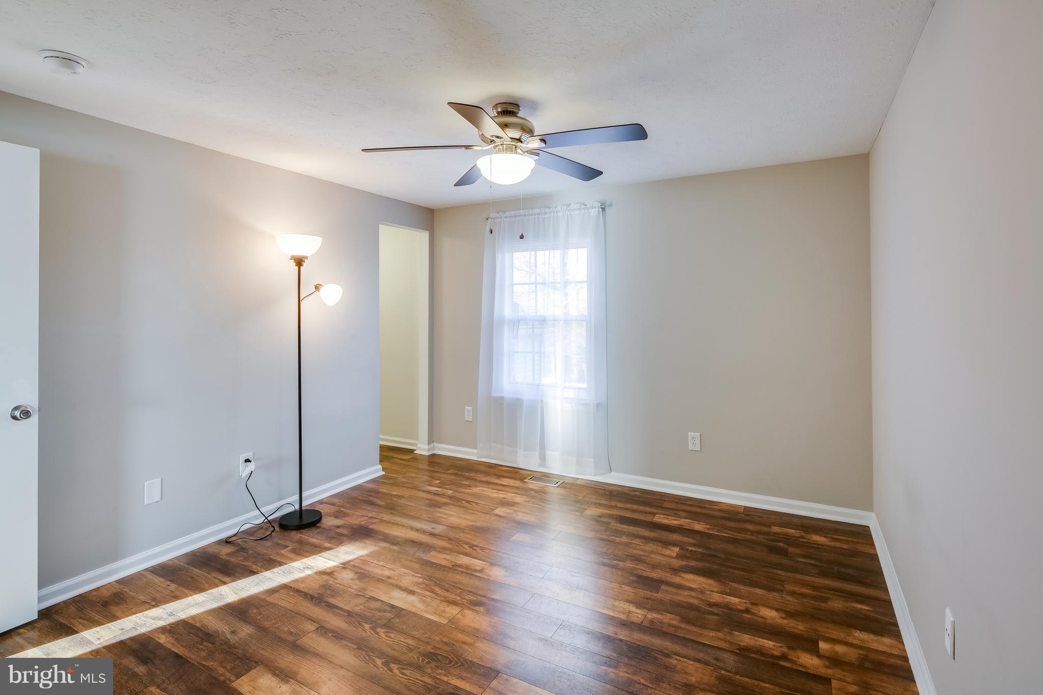 RIDGEFIELD - Residential