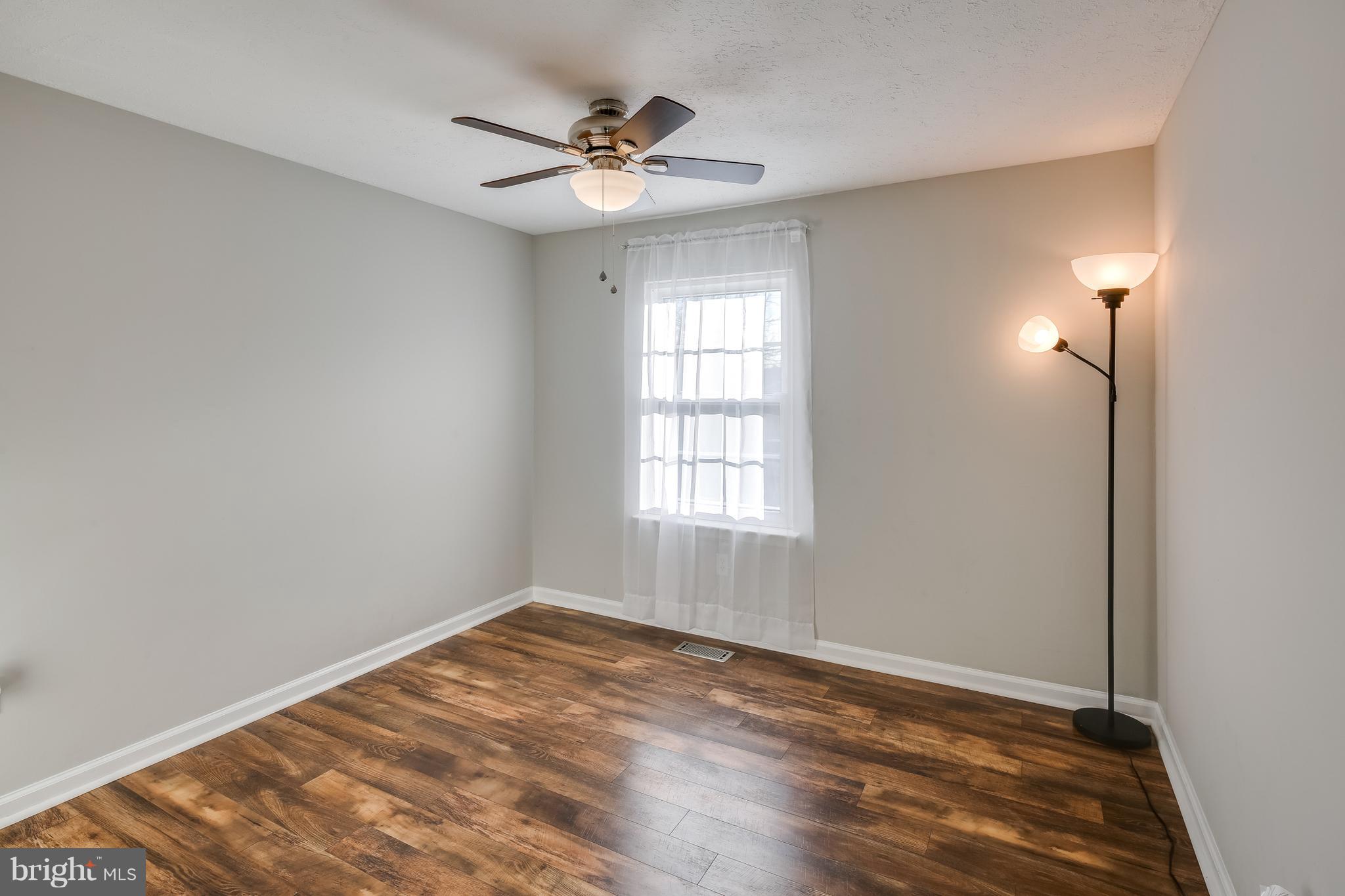 RIDGEFIELD - Residential