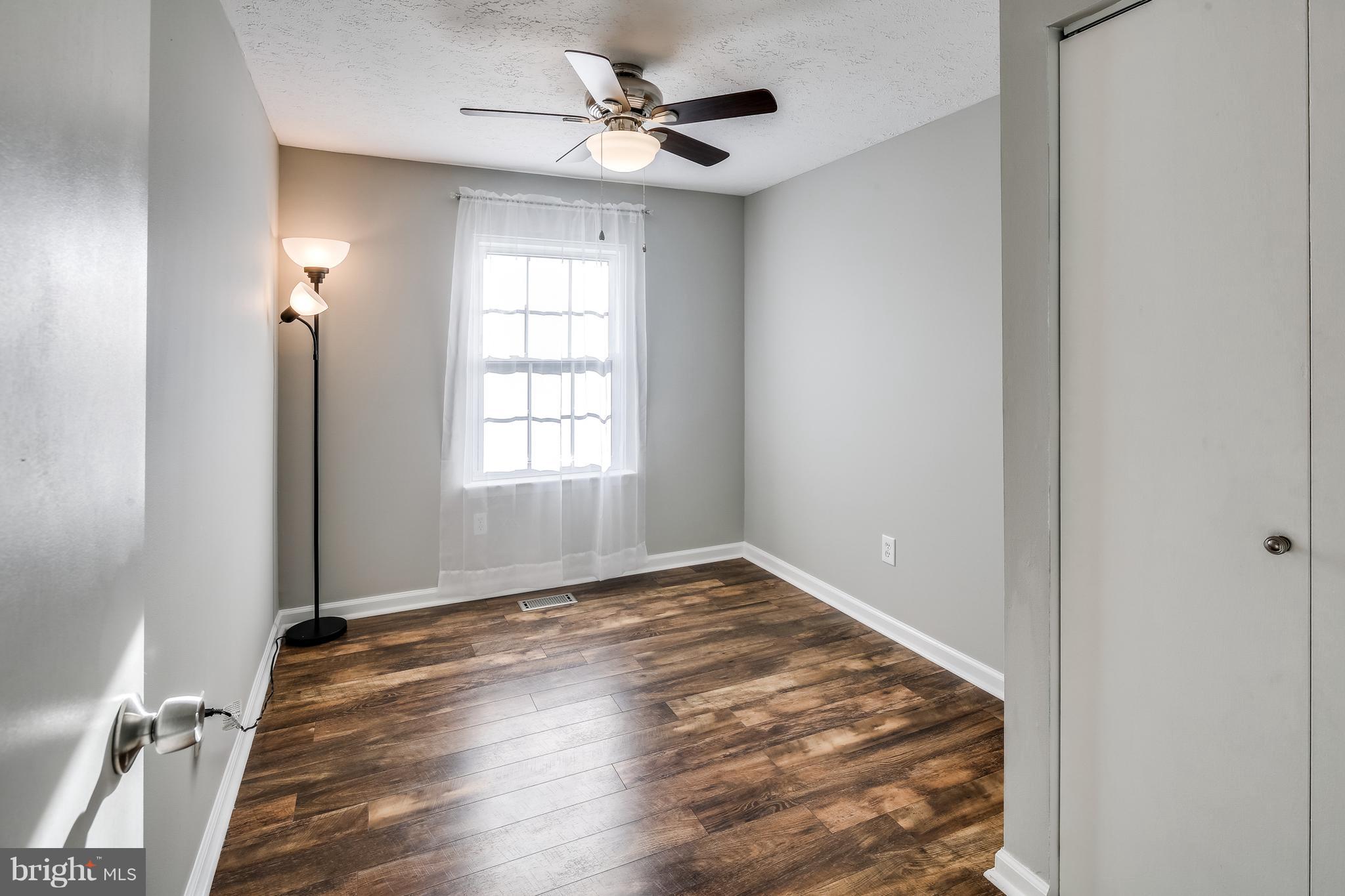 RIDGEFIELD - Residential