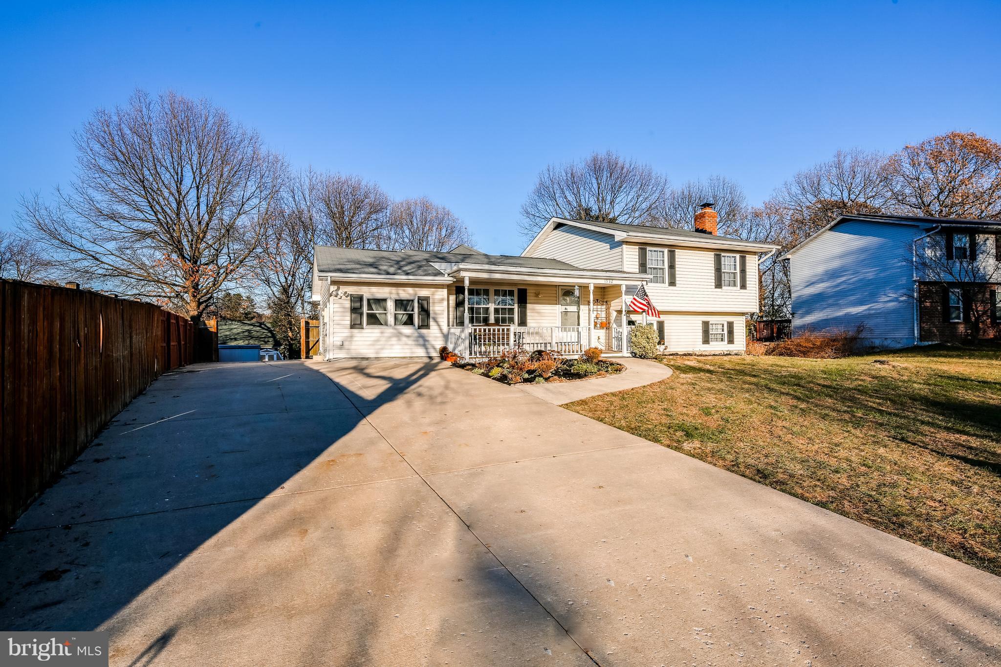 RIDGEFIELD - Residential