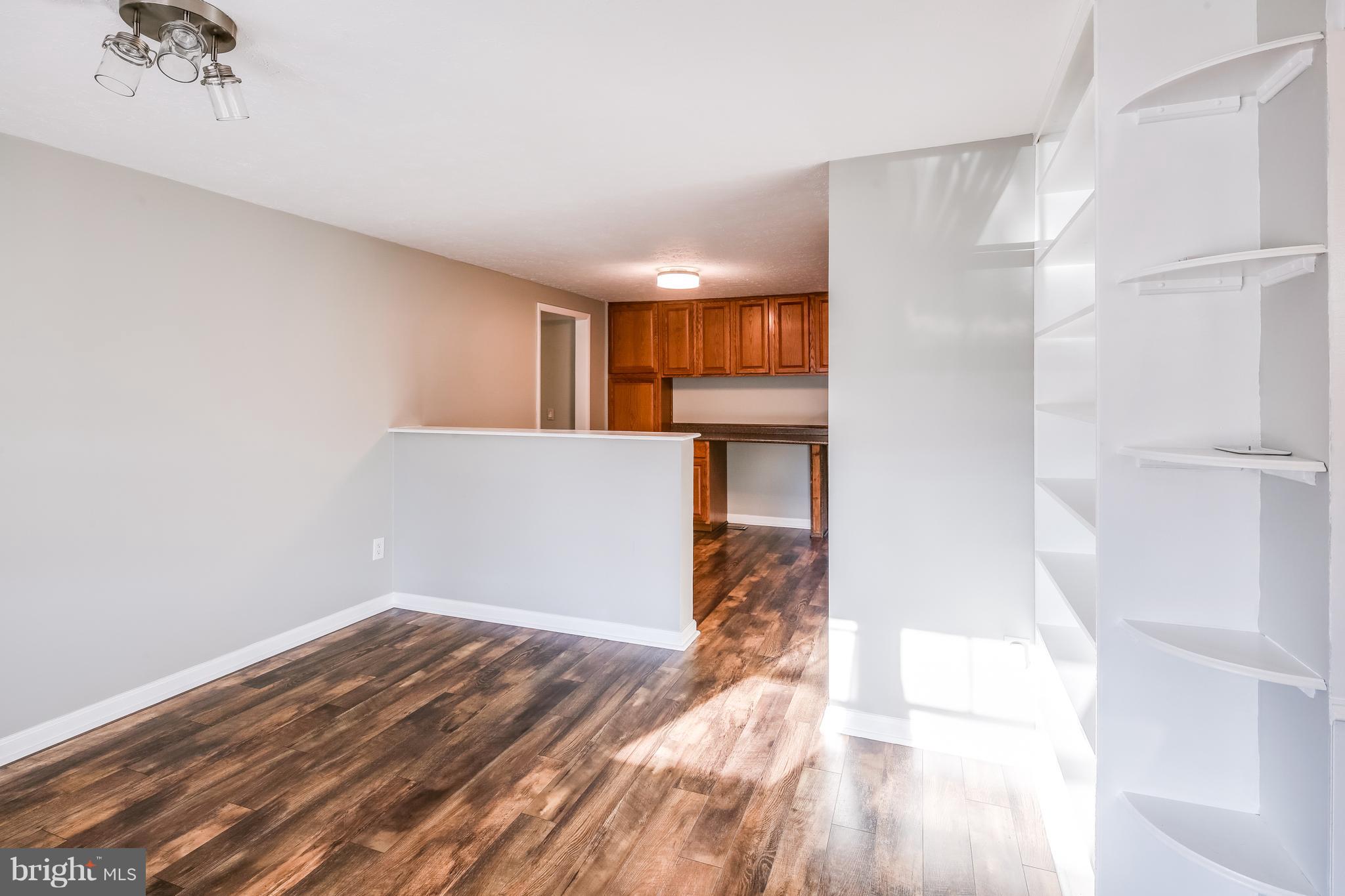 RIDGEFIELD - Residential