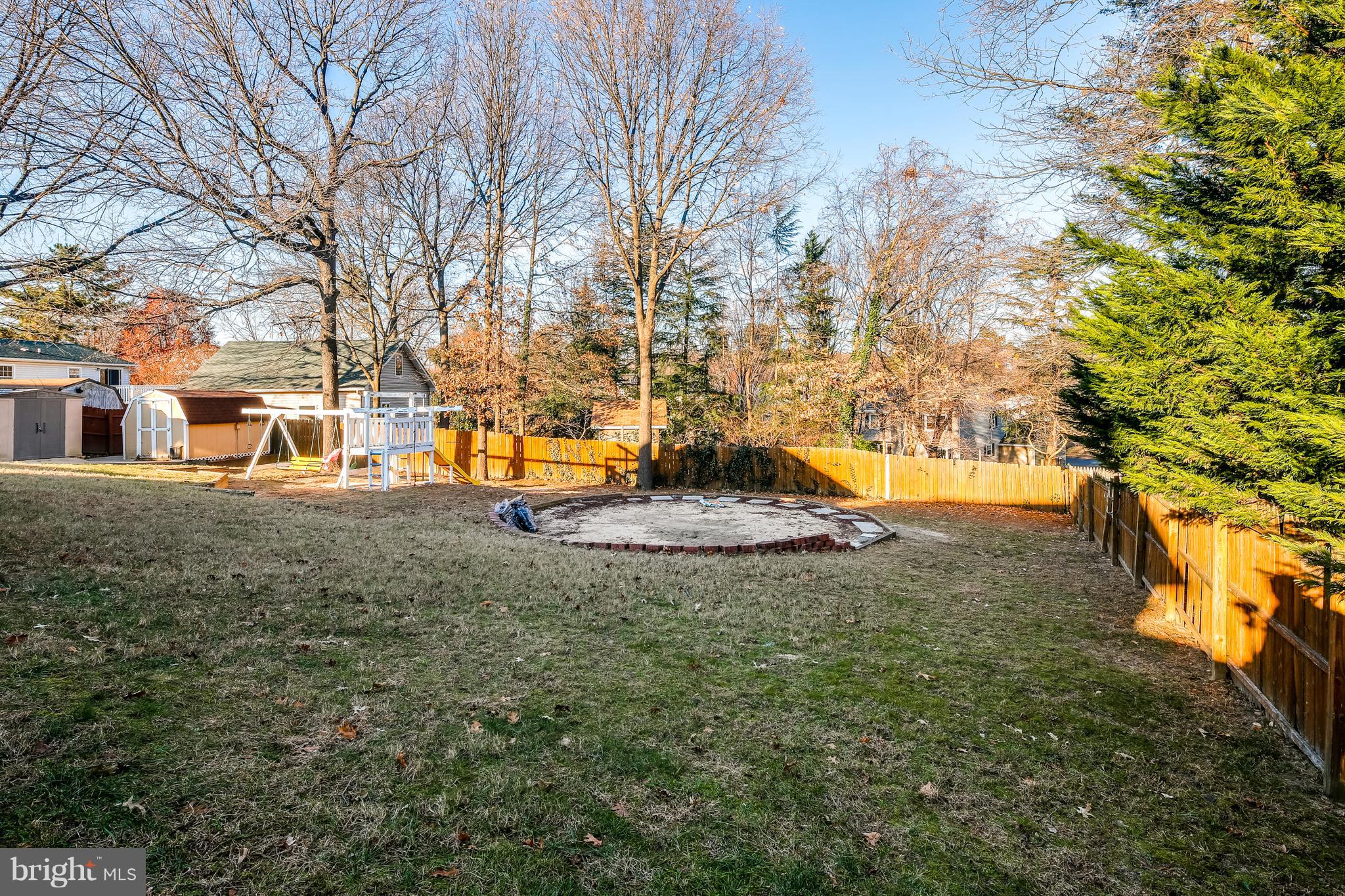 RIDGEFIELD - Residential