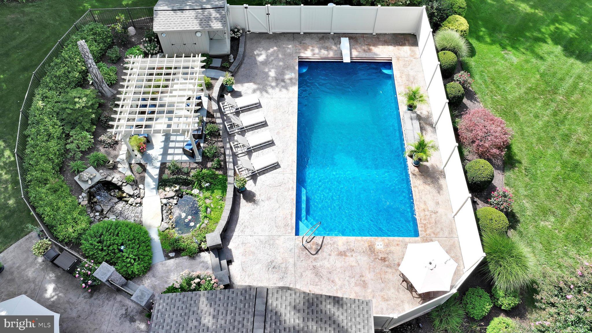 135 CEDAR HILL ROAD