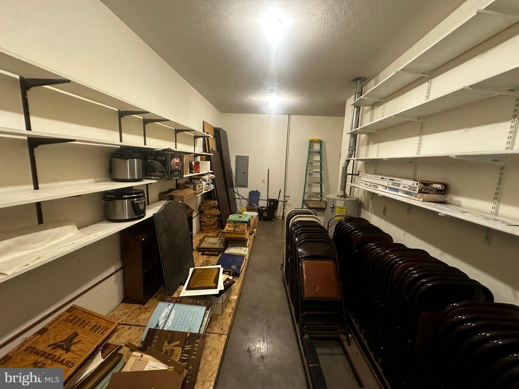 SOUTH END - Commercial Sale