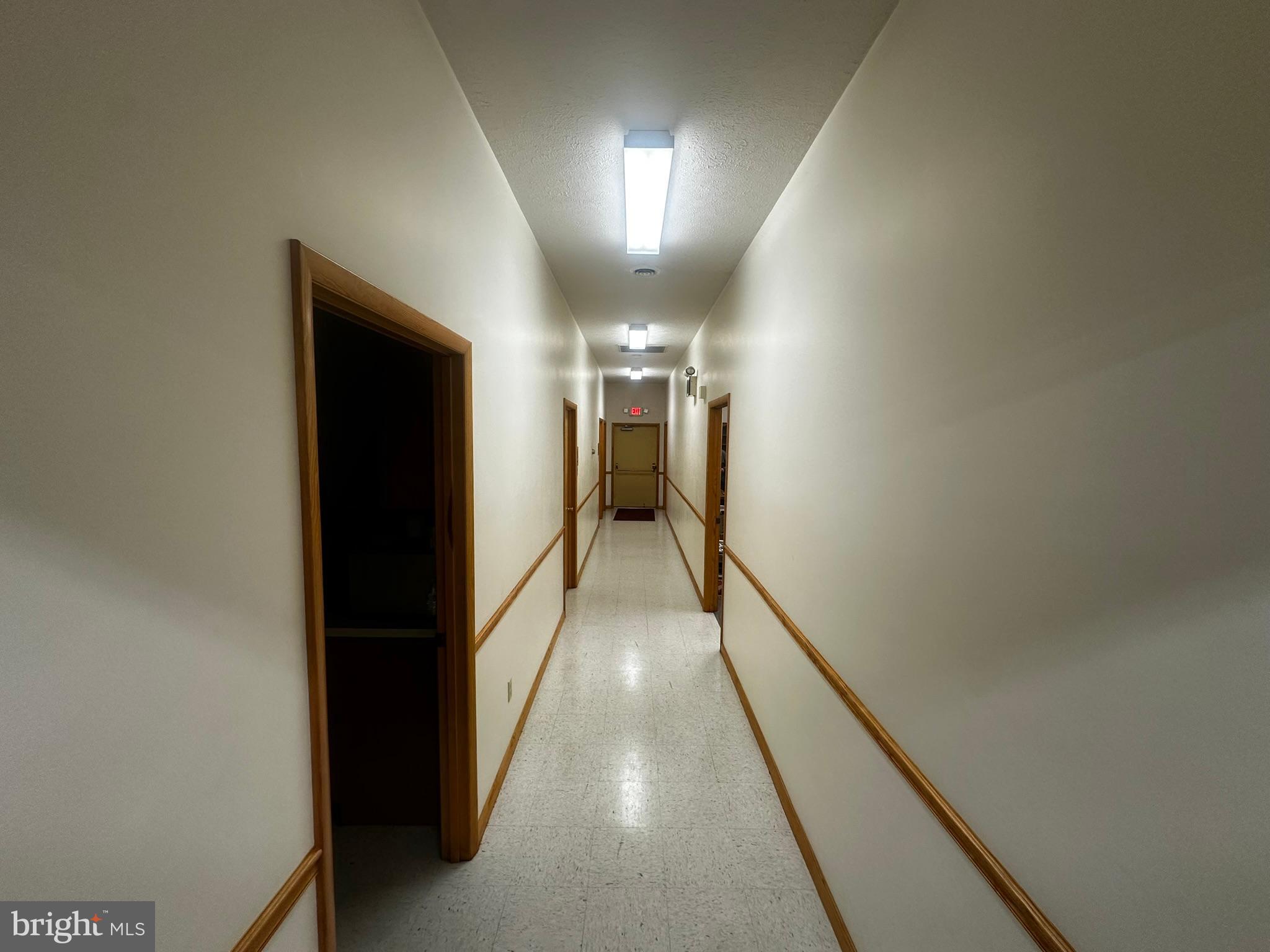 SOUTH END - Commercial Sale