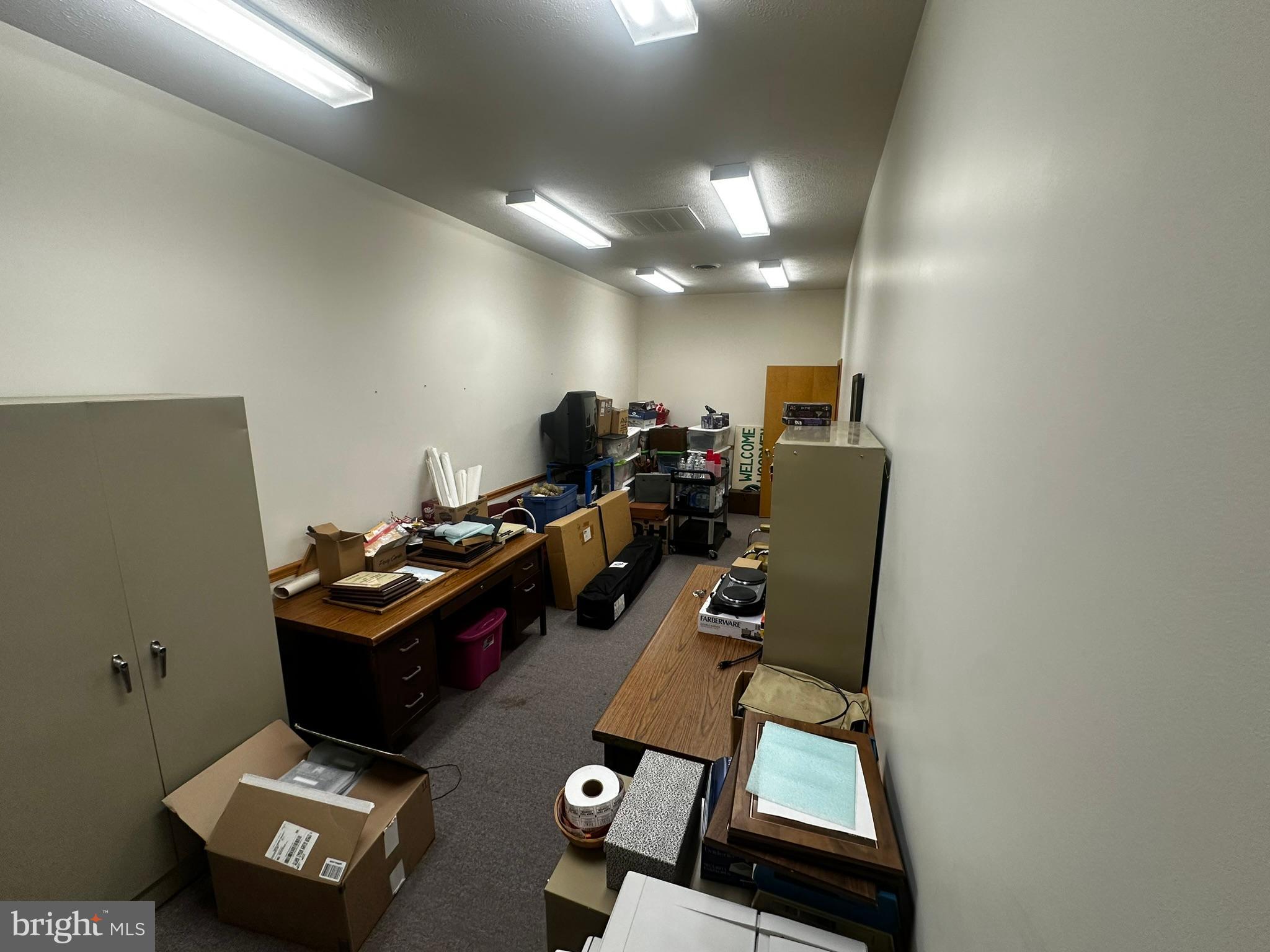 SOUTH END - Commercial Sale