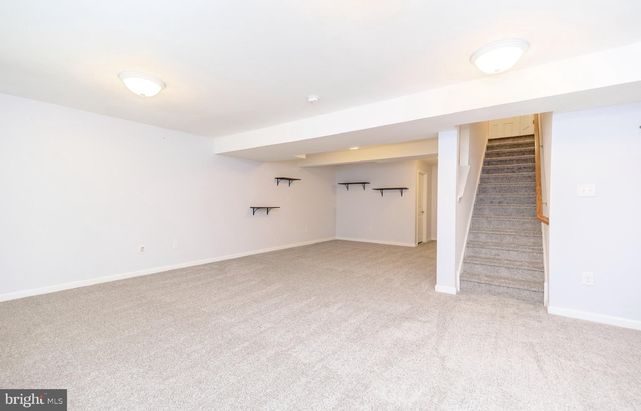 OAKCREST - Residential