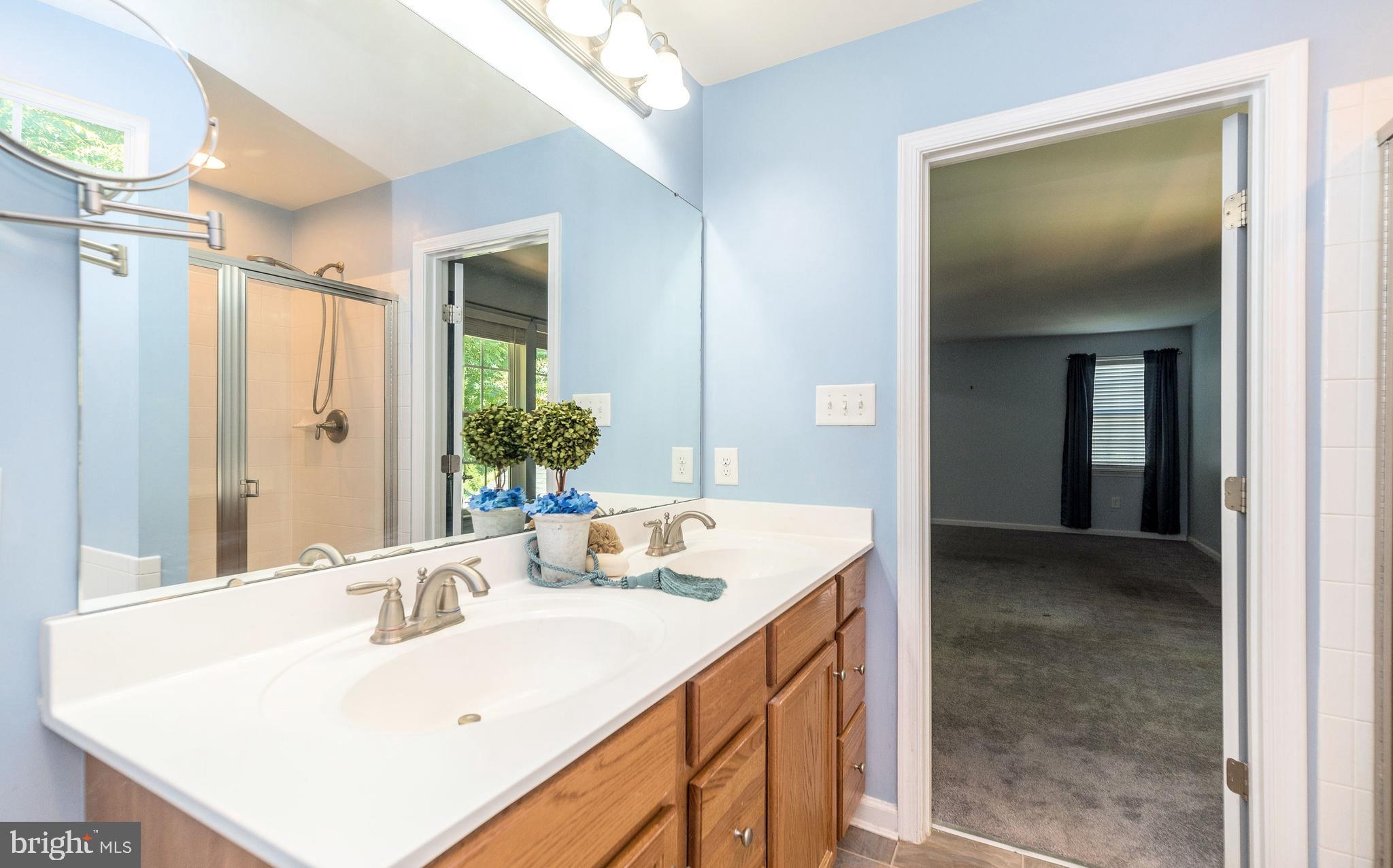 OAKCREST - Residential
