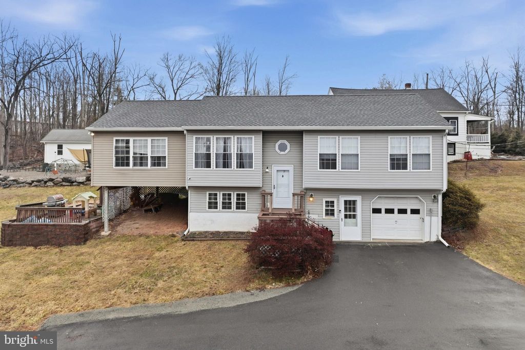 Photo of 826 Bethlehem Pike, SELLERSVILLE, PA 18960 (MLS # PABU2115364)