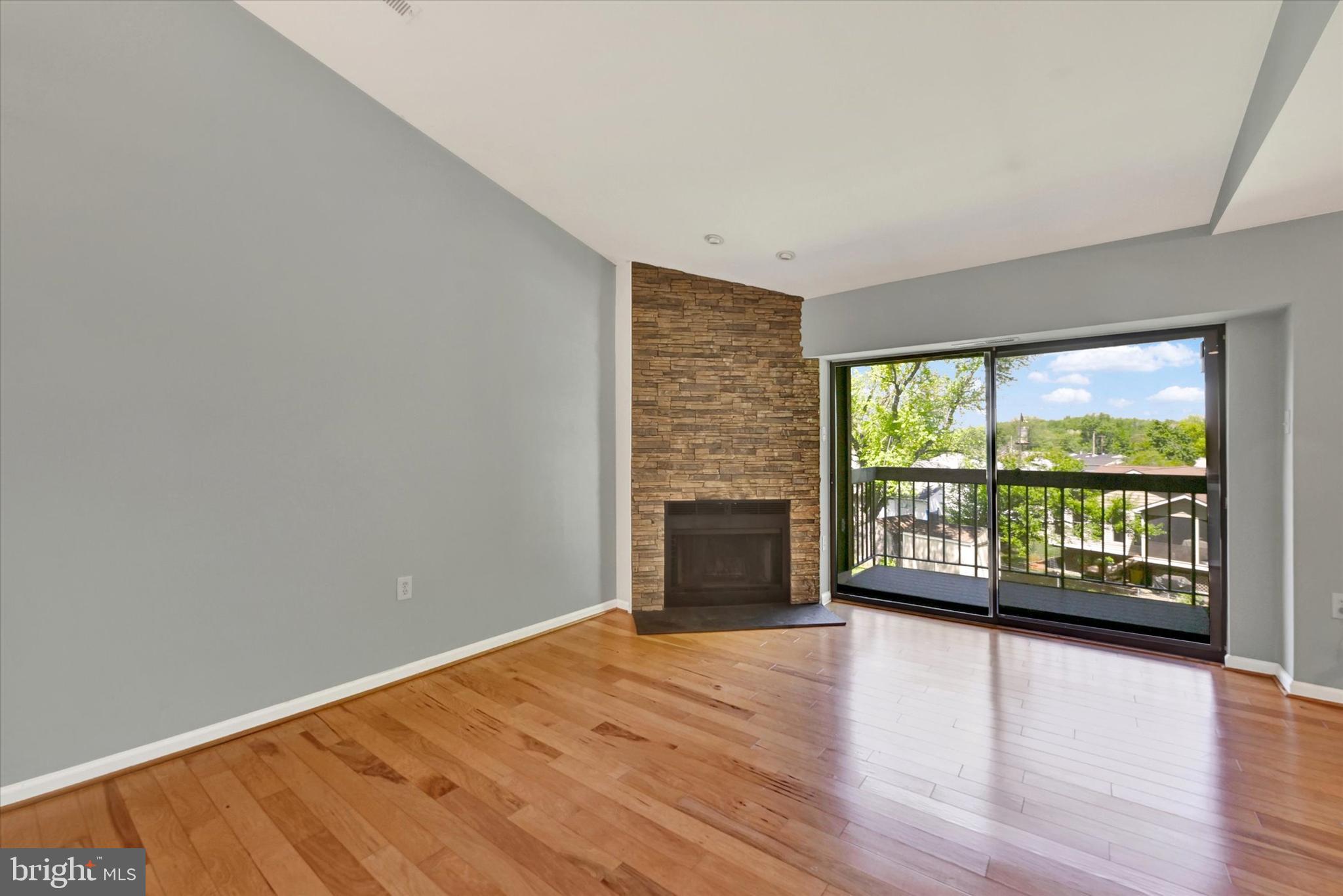 SUN VALLEY CONDOMINIUMS - Residential