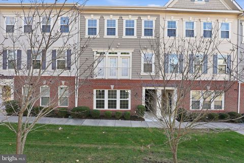 4936 DANE RIDGE CIRCLE WOODBRIDGE VA 22193