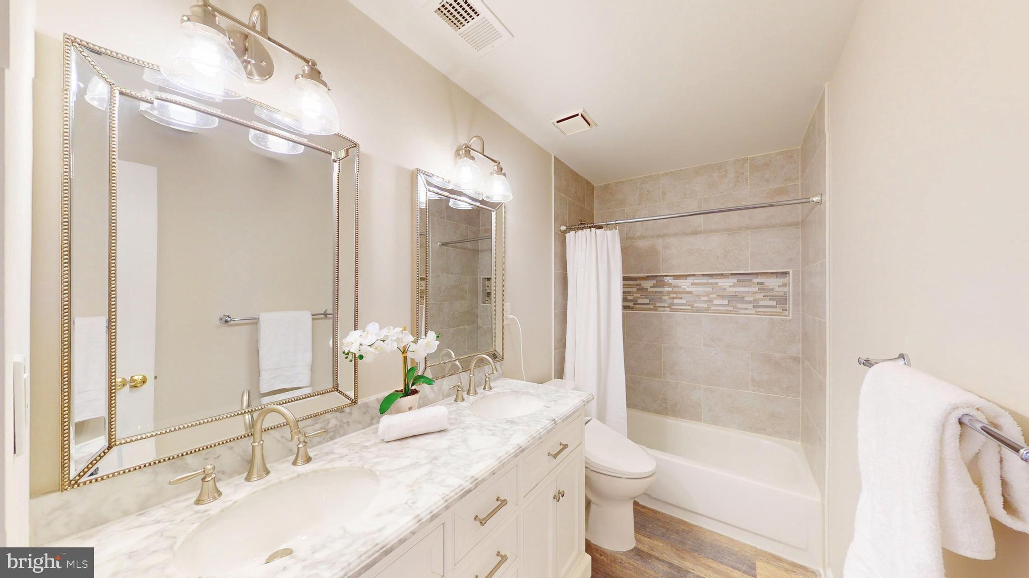 MIDDLETON - Residential