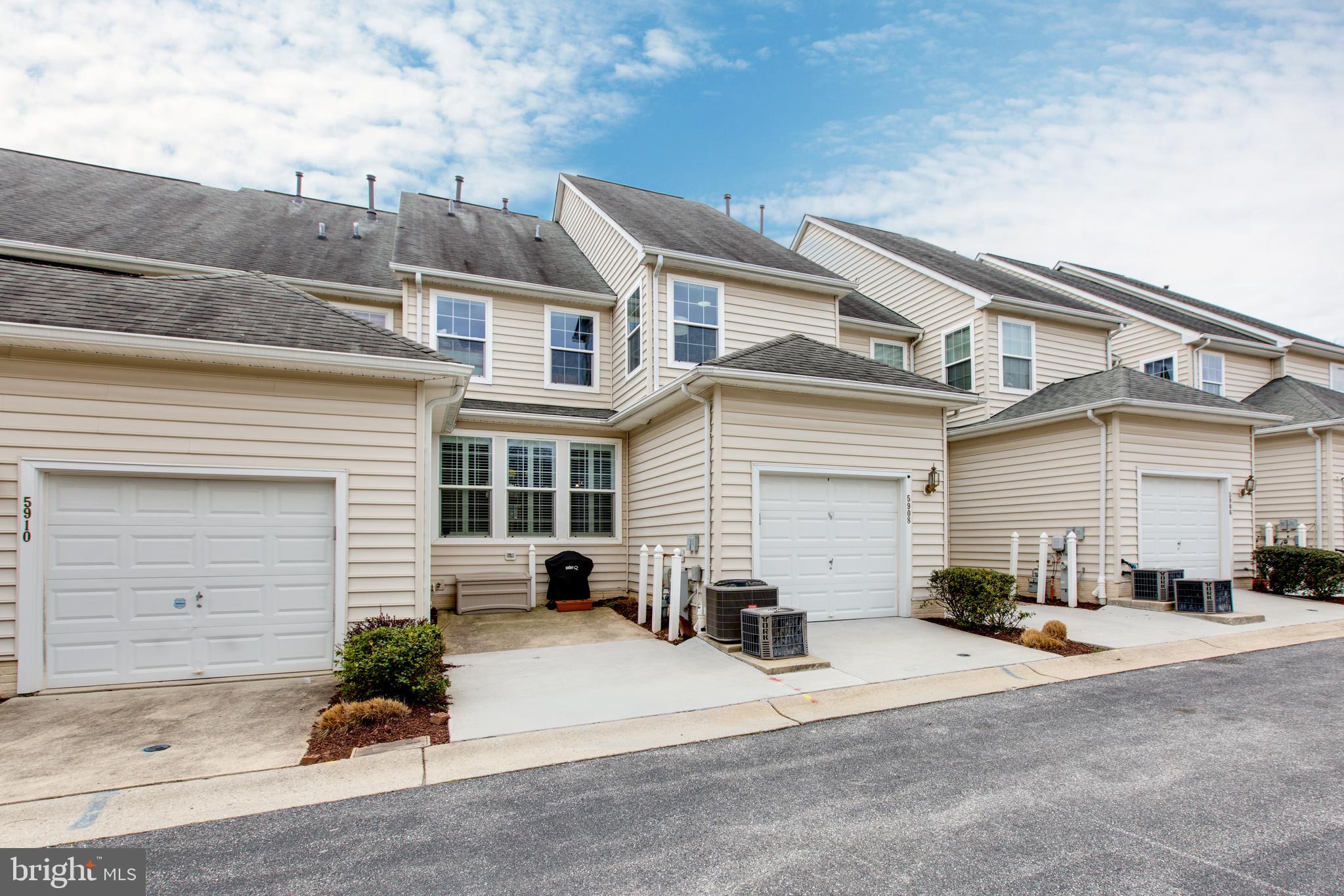 FIELDSTONE AT RIVER HILL - Residential Lease