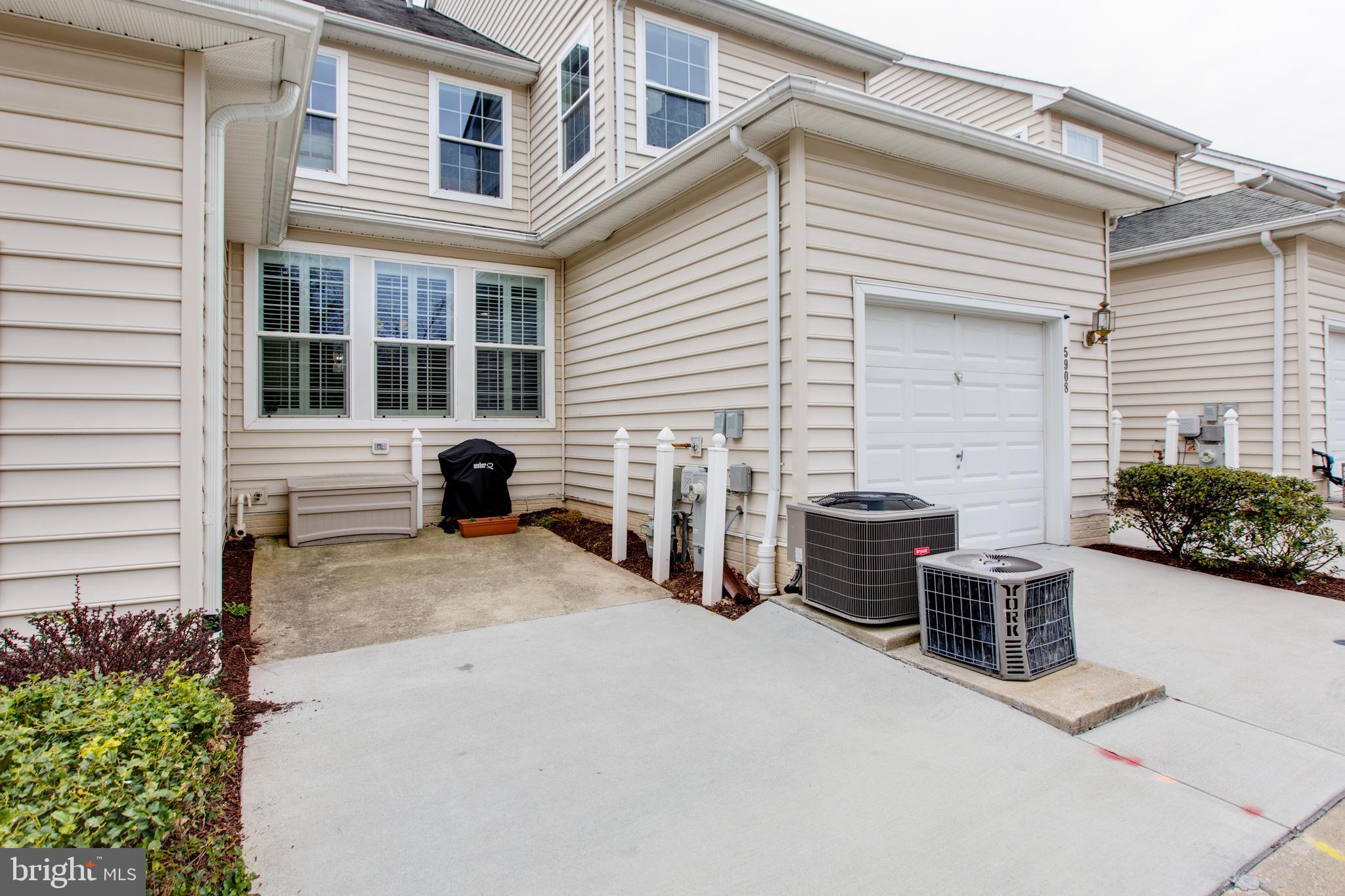 FIELDSTONE AT RIVER HILL - Residential Lease