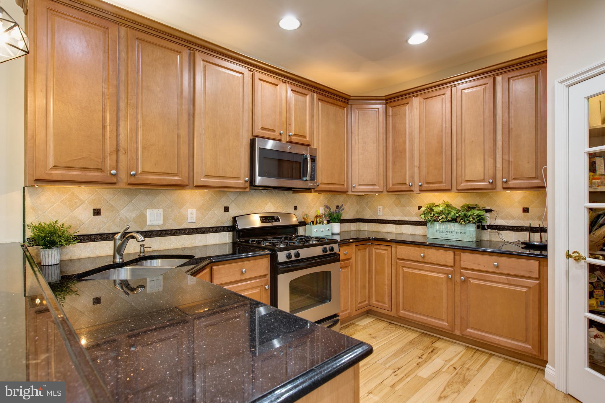 FIELDSTONE AT RIVER HILL - Residential Lease