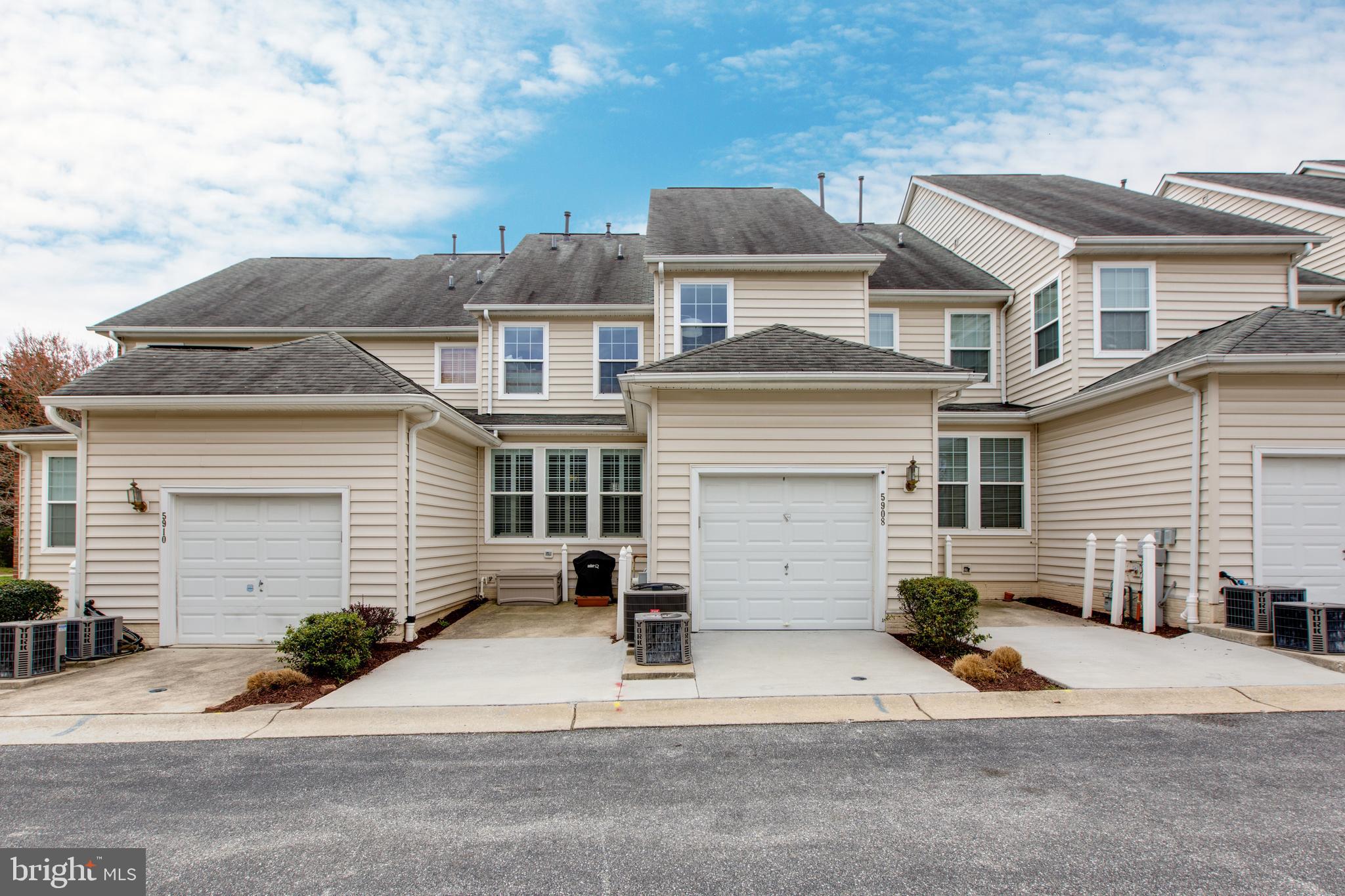 FIELDSTONE AT RIVER HILL - Residential Lease