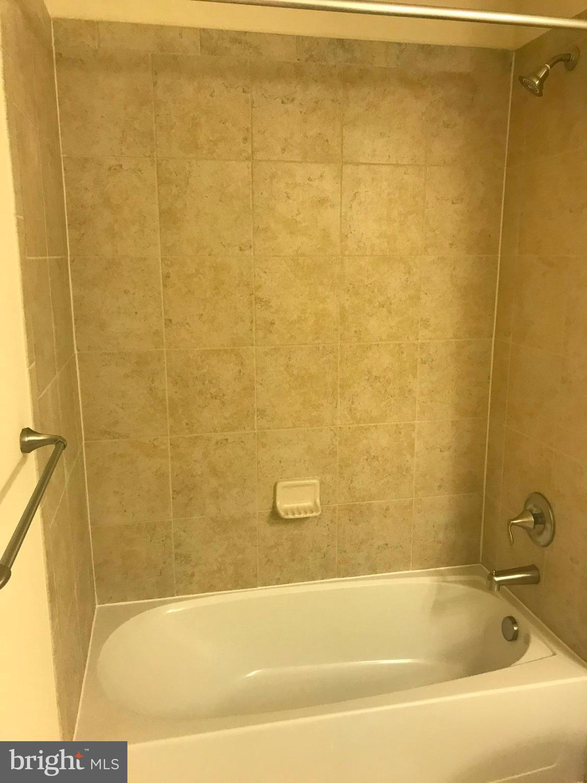 OXFORD SQUARE - Residential