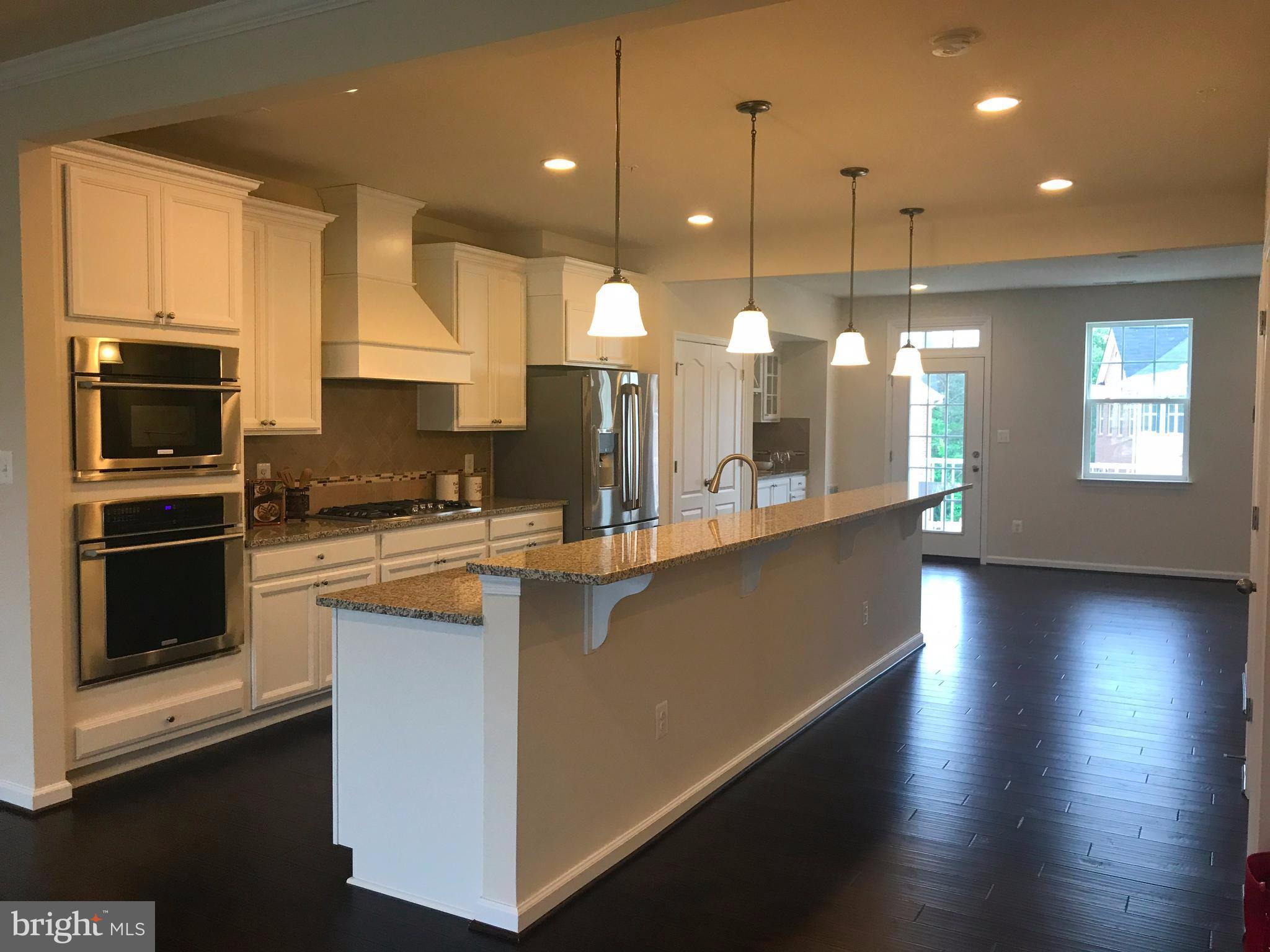 OXFORD SQUARE - Residential