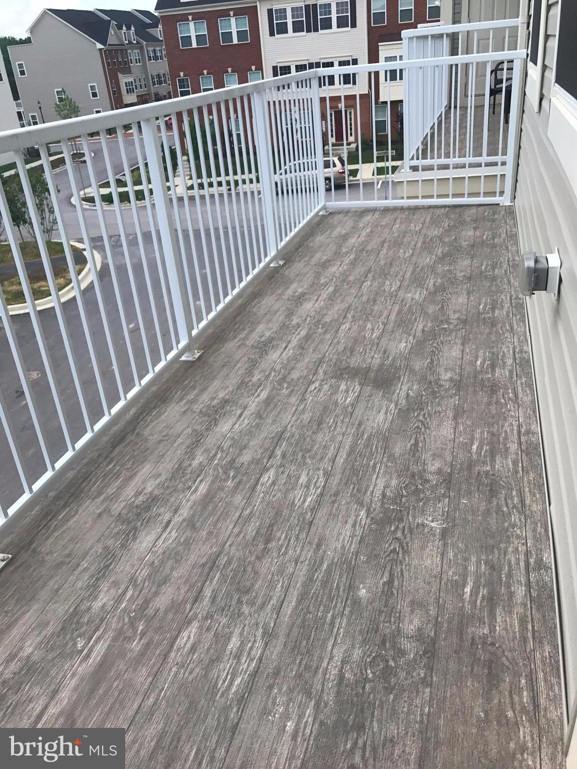 OXFORD SQUARE - Residential