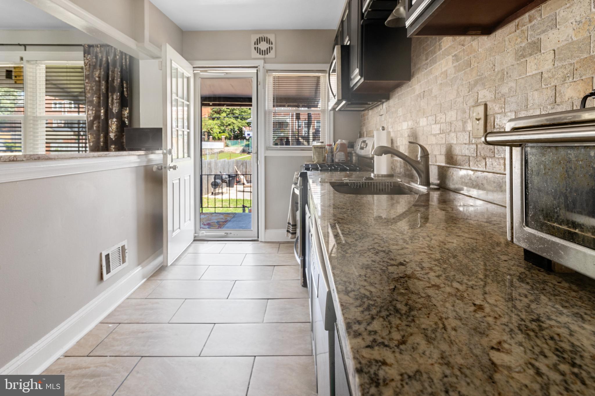 RAMBLEWOOD - Residential