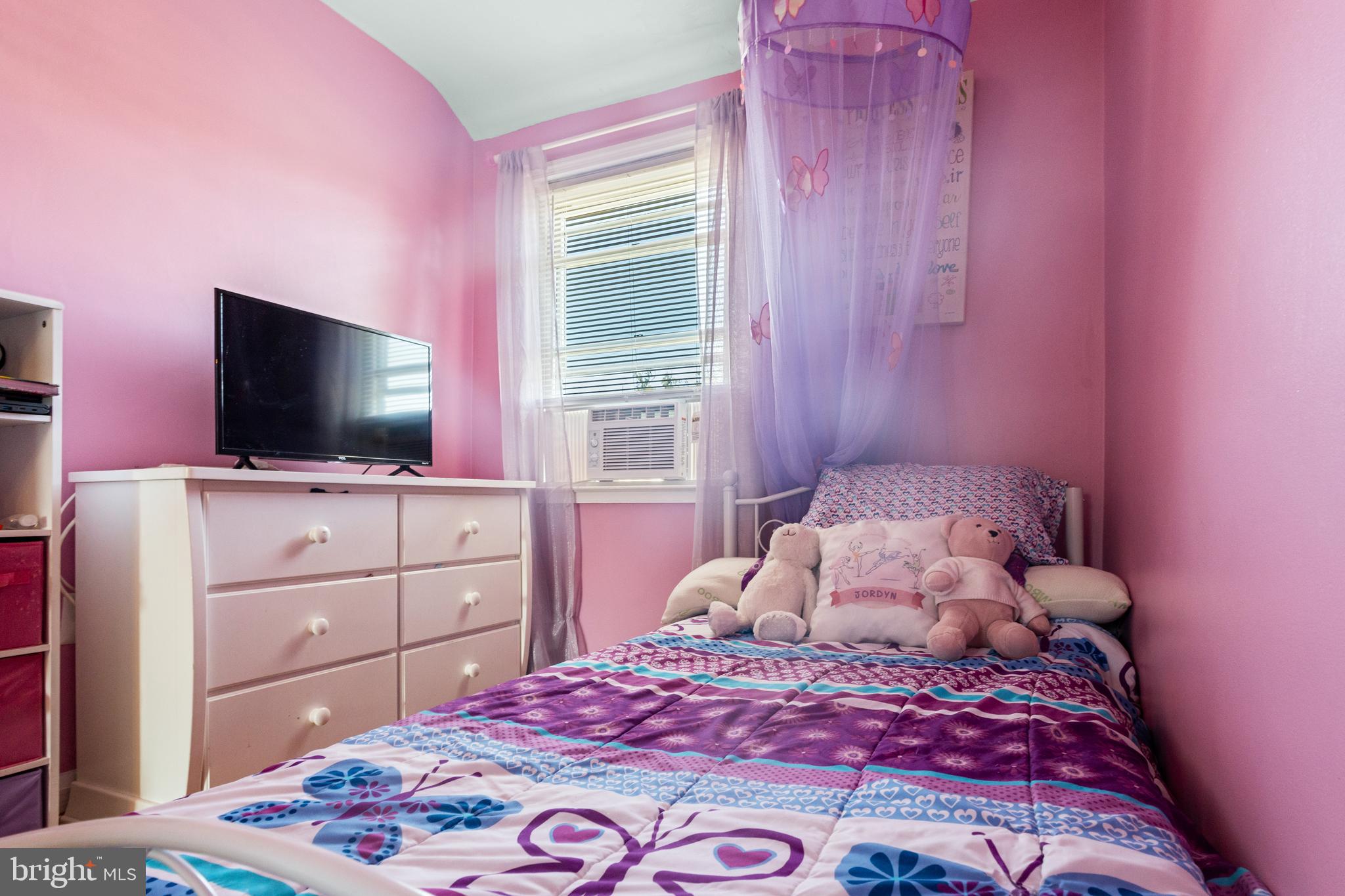 RAMBLEWOOD - Residential