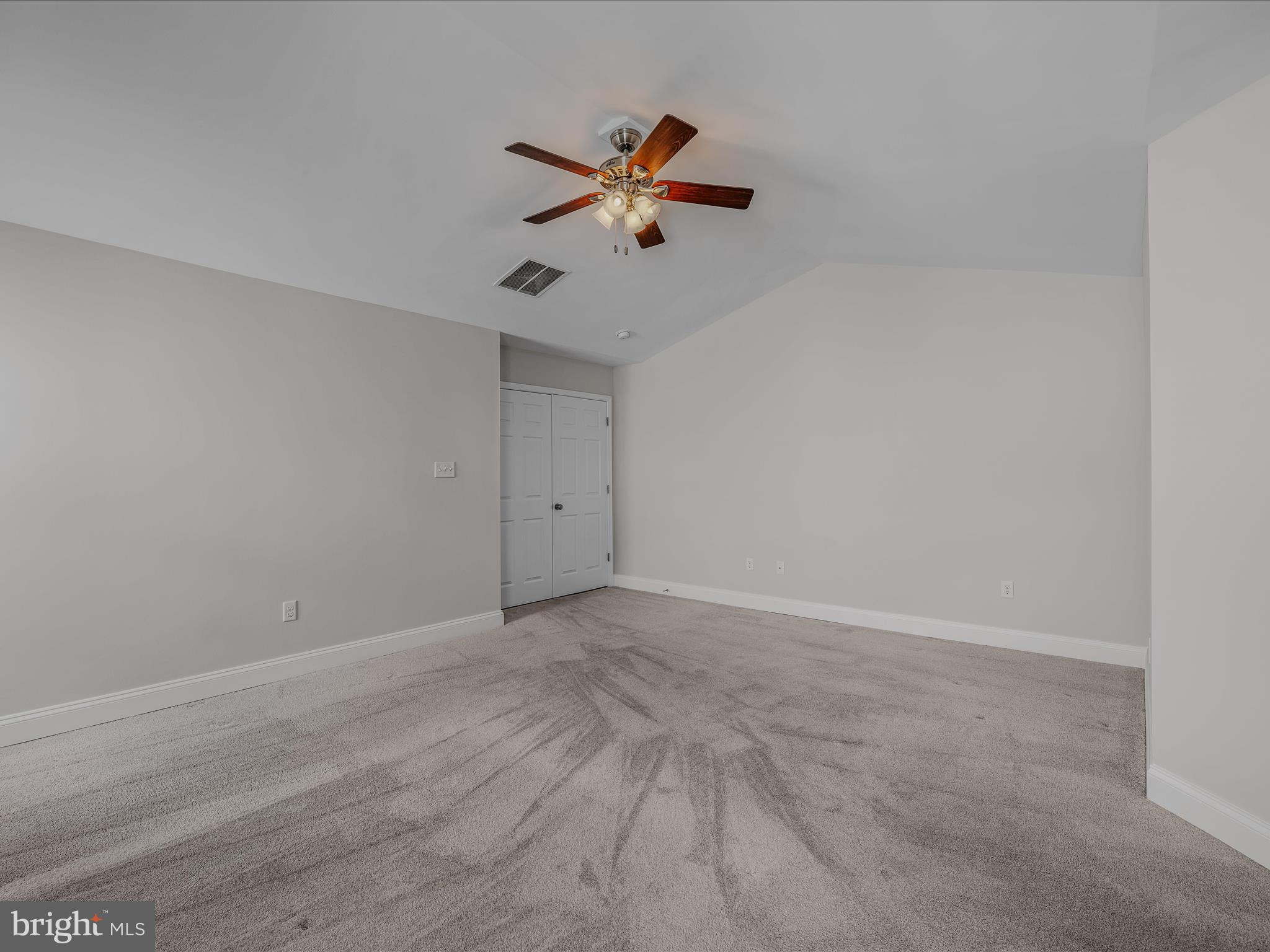 HUNTFIELD - Residential