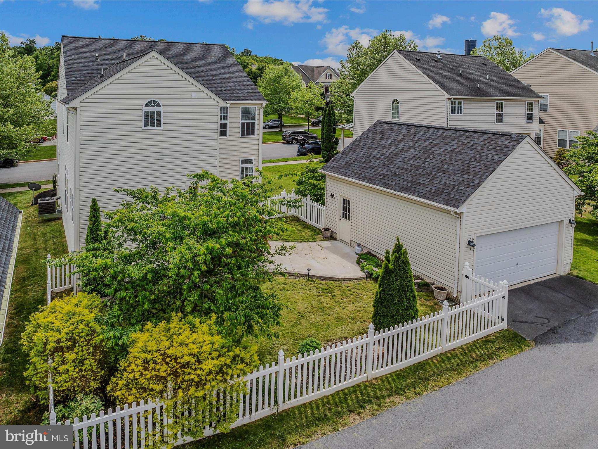 HUNTFIELD - Residential