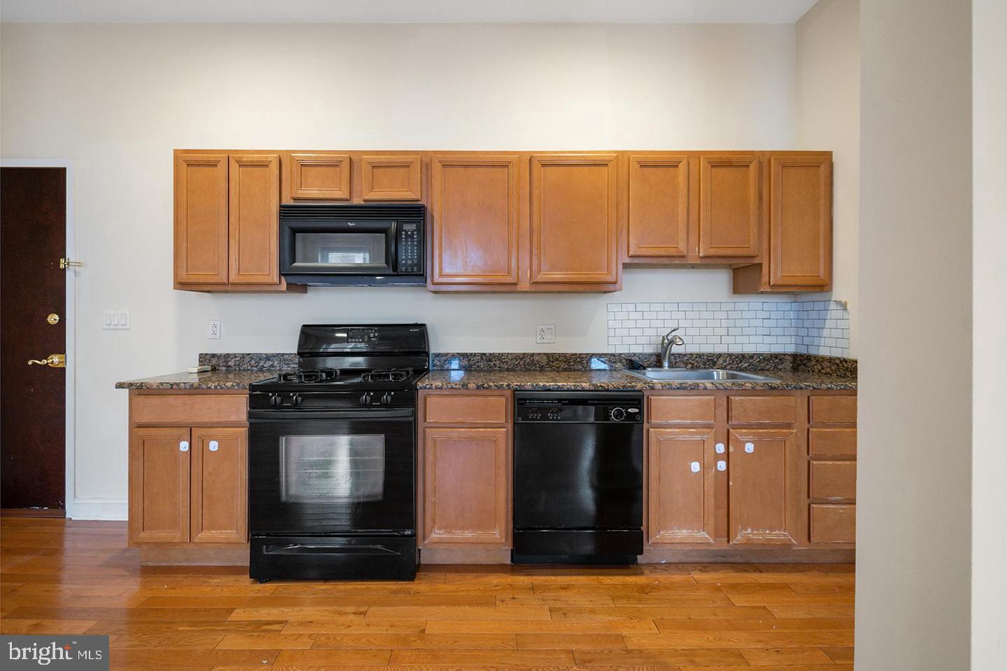 NORTHERN LIBERTIES - Residential Lease