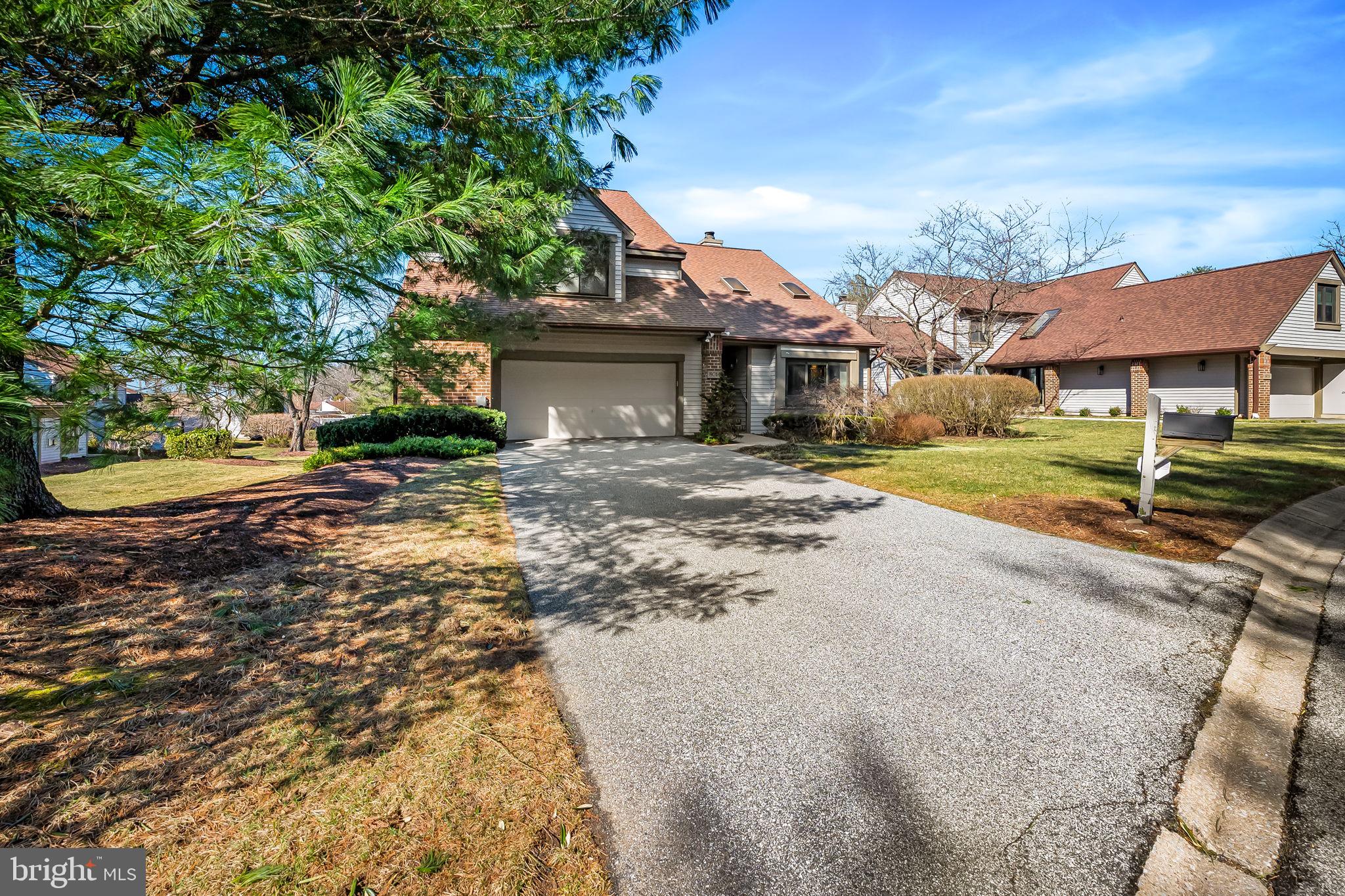 8014 MELODY LANE 8014