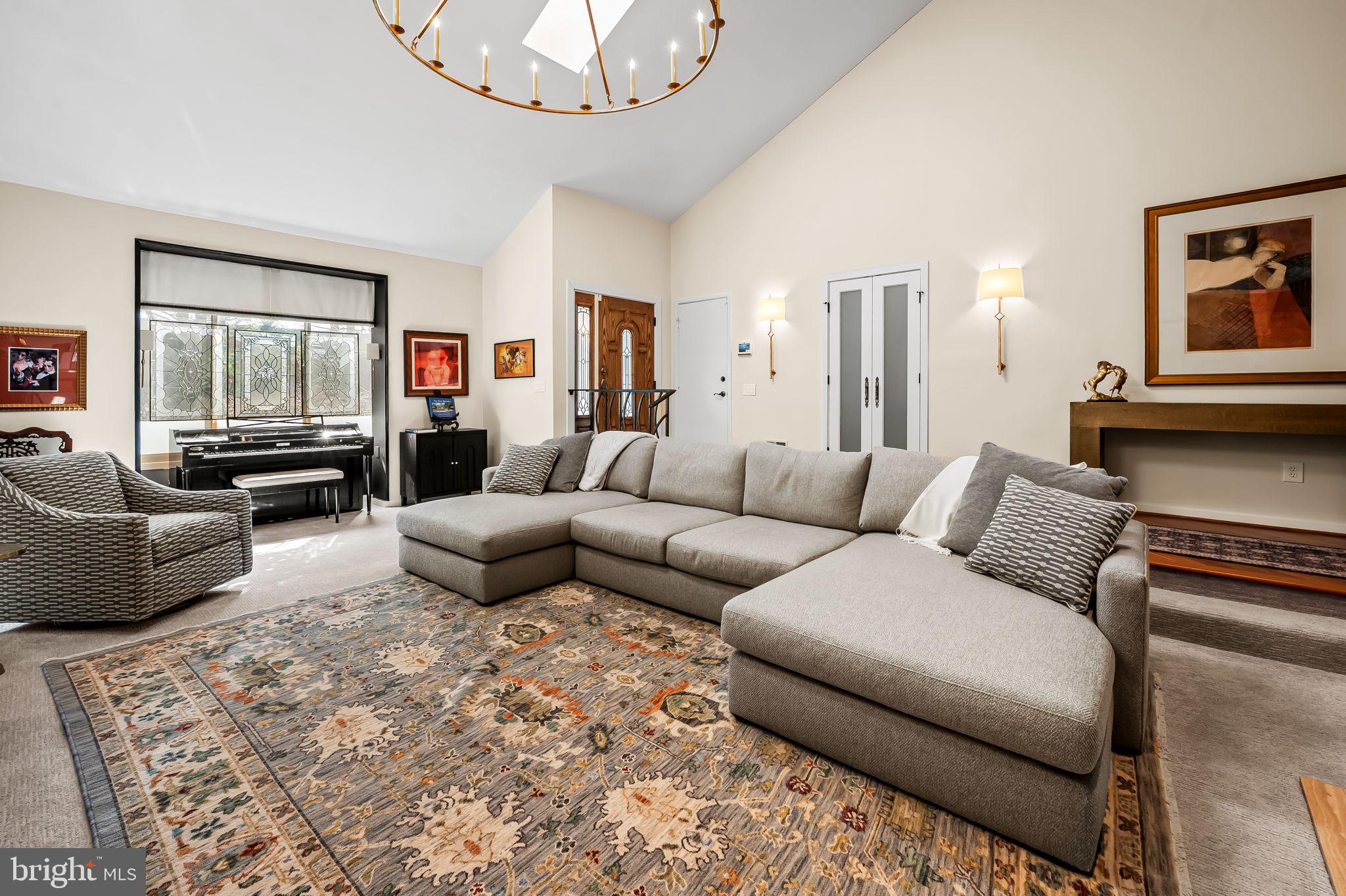 8014 MELODY LANE 8014