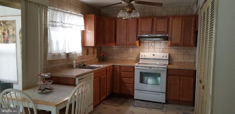 POINTER RIDGE AT COLLINGTON - Residential