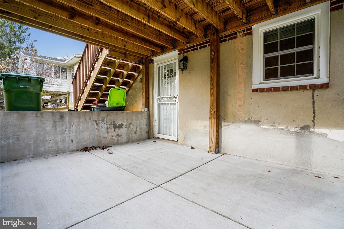 TEN HILLS - Residential