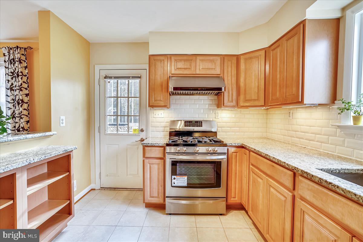 TEN HILLS - Residential