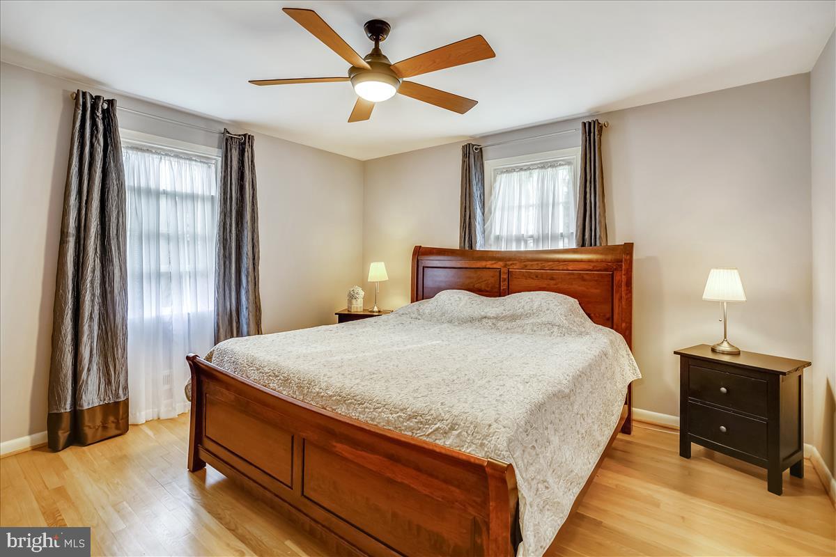 TEN HILLS - Residential