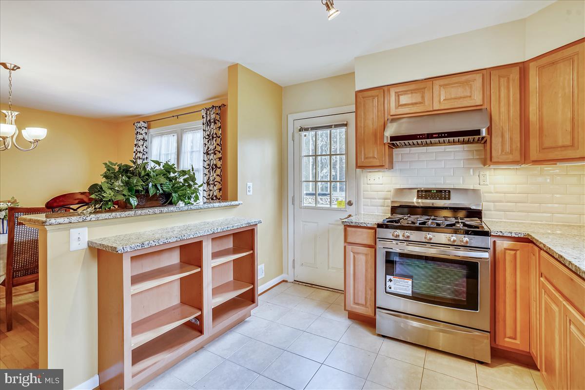 TEN HILLS - Residential