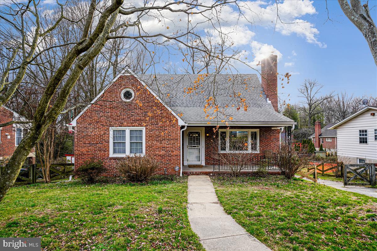 TEN HILLS - Residential