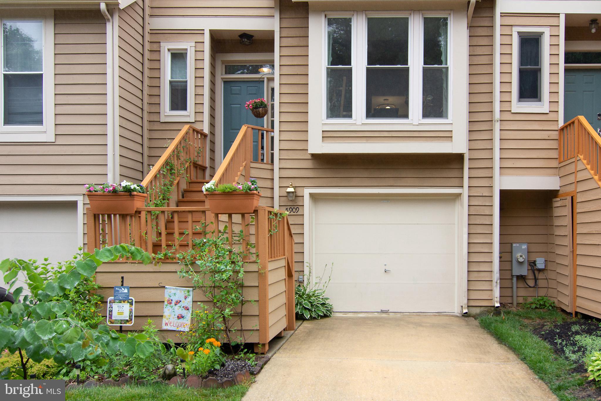 5909 CEDAR FERN COURT