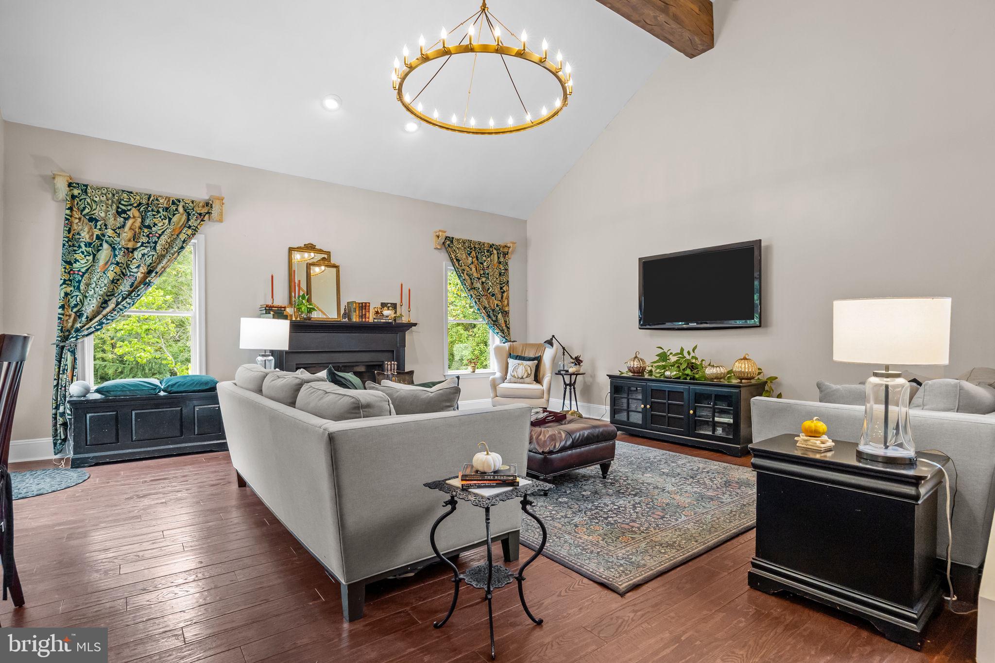 PEAKE FARM - Residential