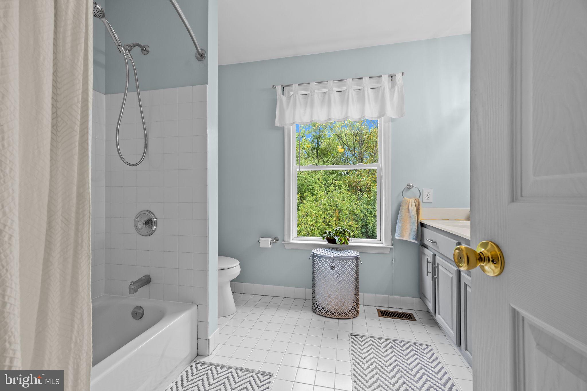 PEAKE FARM - Residential