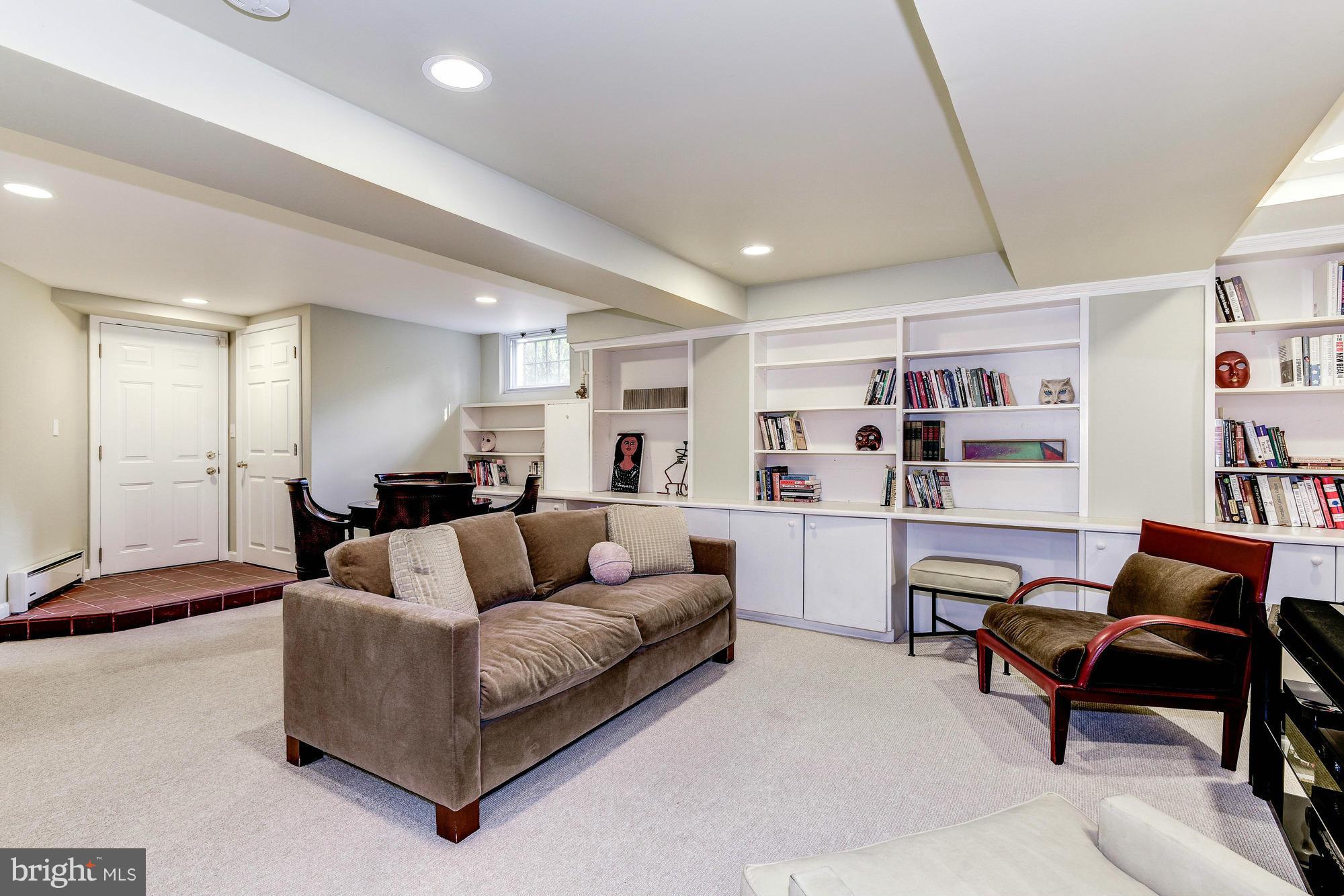 CHEVY CHASE PARK - Residential