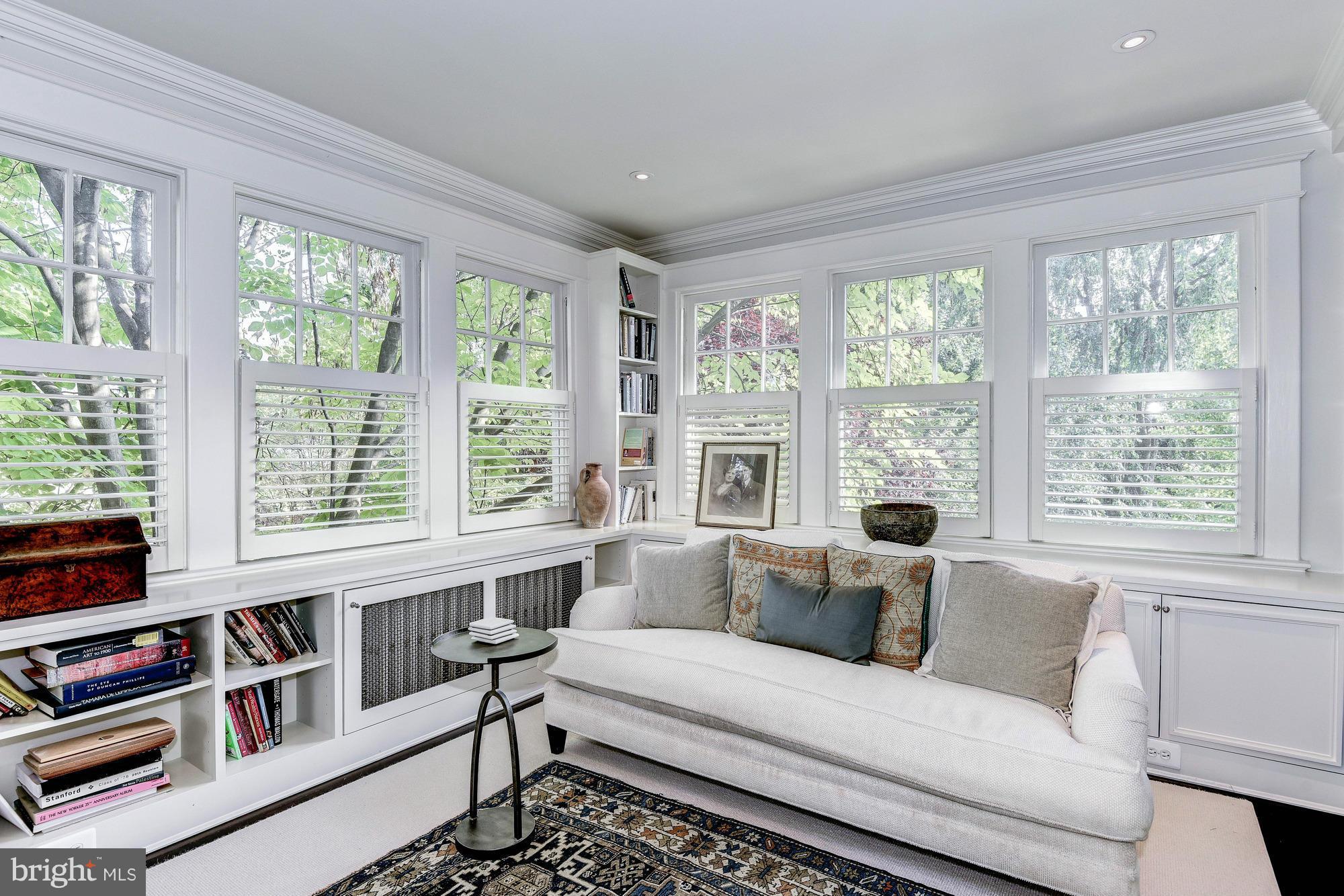 CHEVY CHASE PARK - Residential