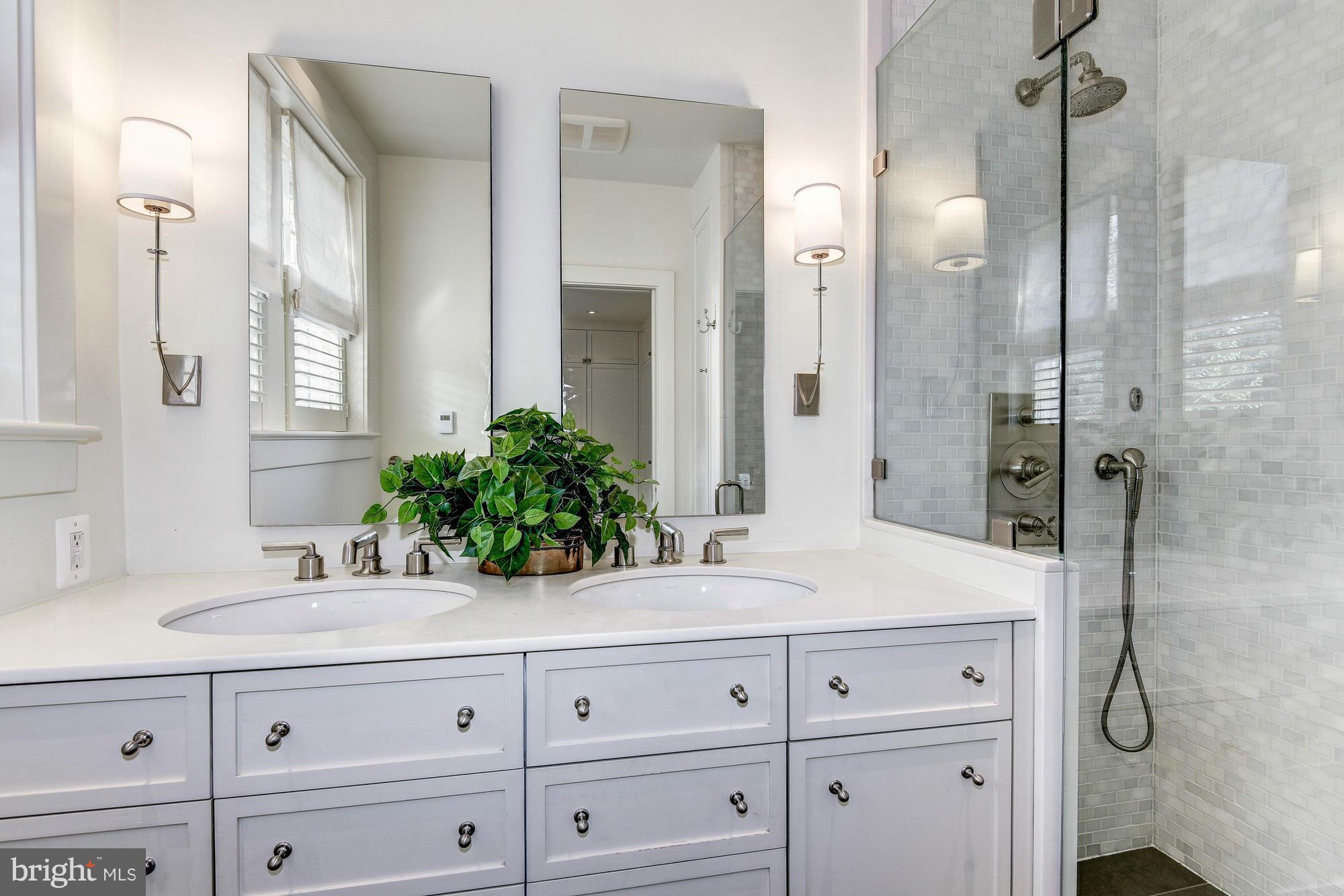 CHEVY CHASE PARK - Residential