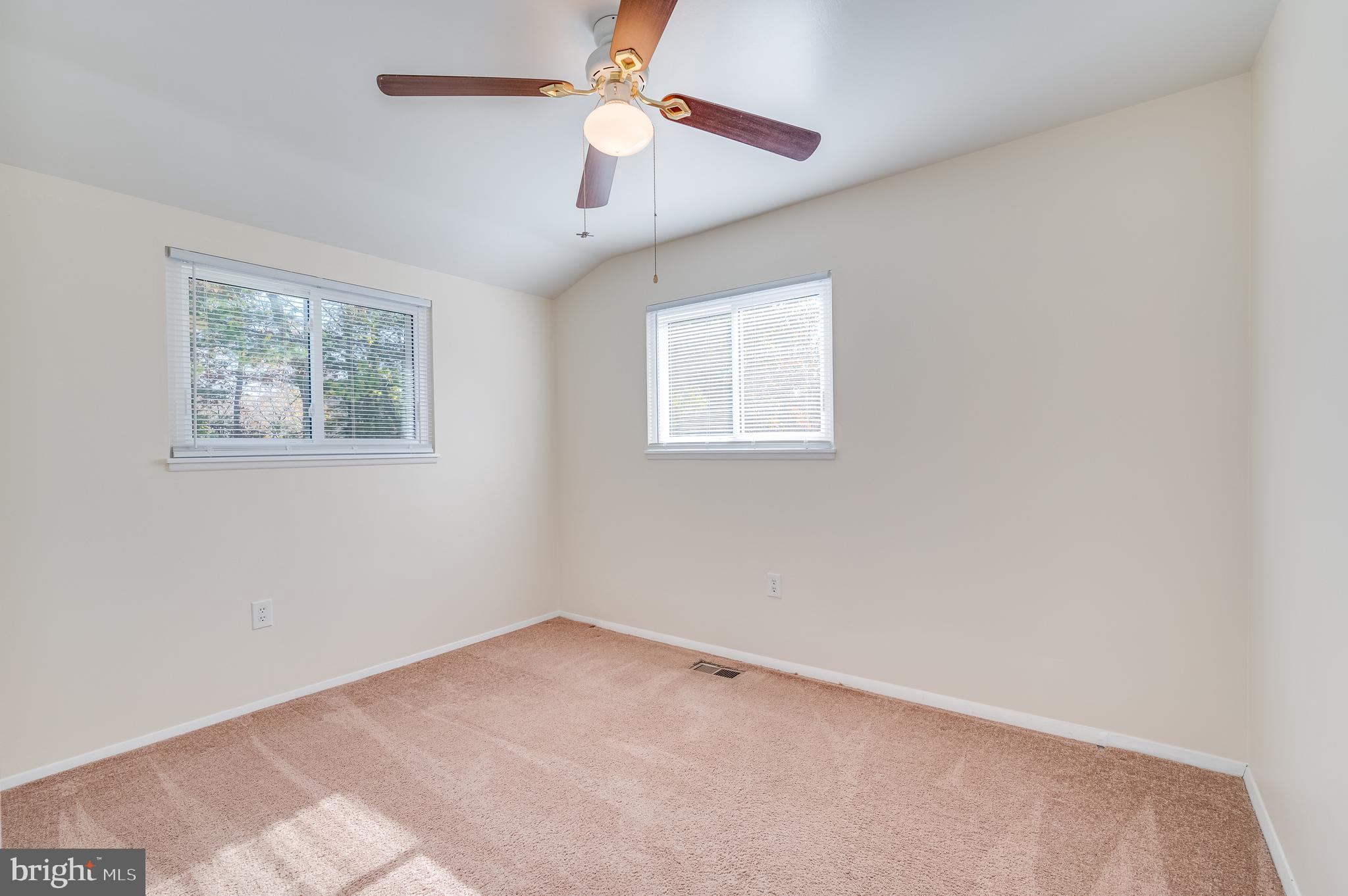 MONTEVALLO HILLS - Residential