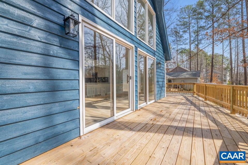 LAKE MONTICELLO - Residential