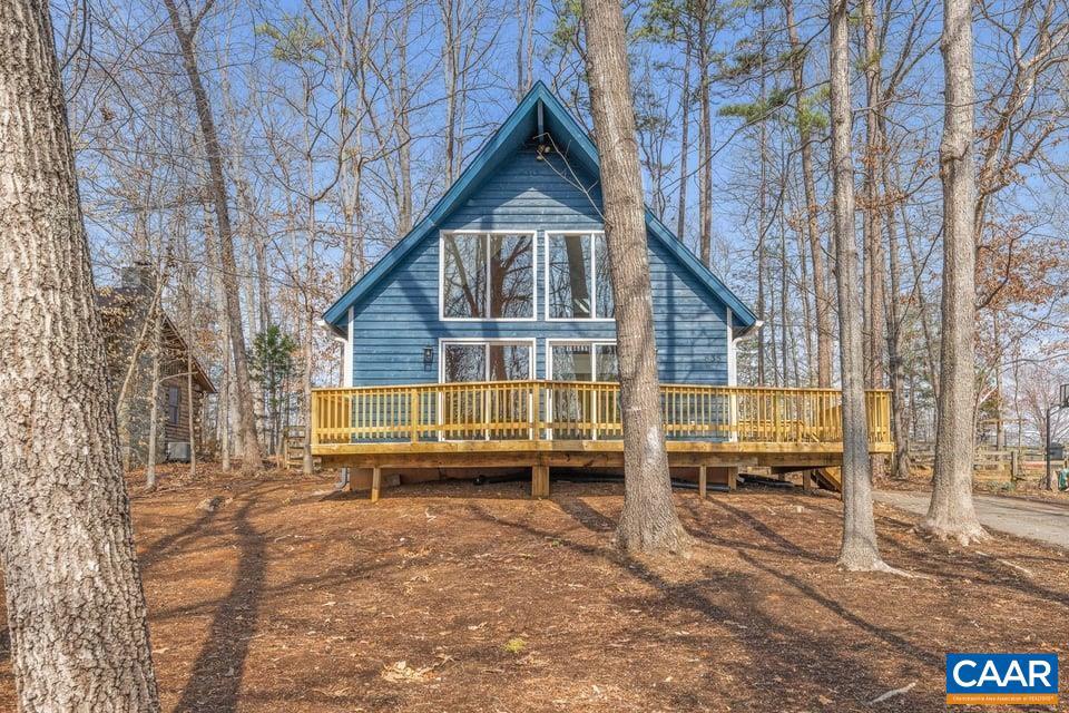 LAKE MONTICELLO - Residential