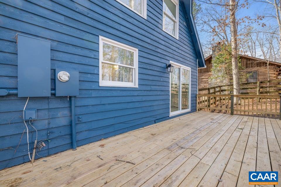 LAKE MONTICELLO - Residential