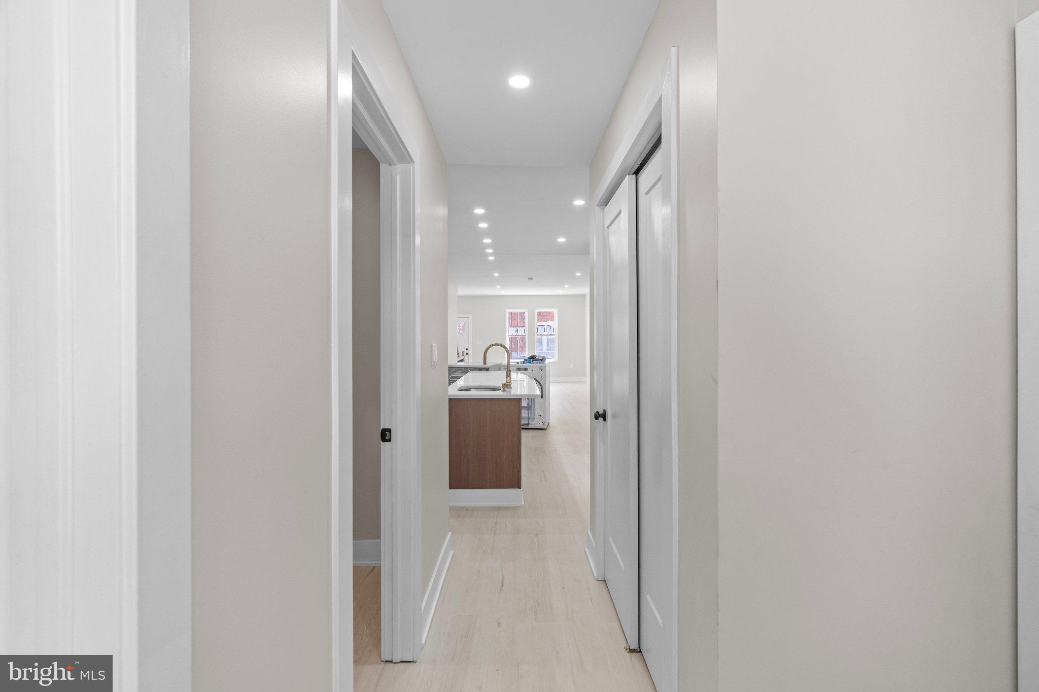 POINT BREEZE - Residential