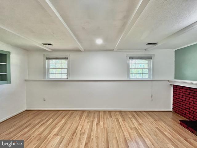 HUNTERS WOODS - Residential Lease