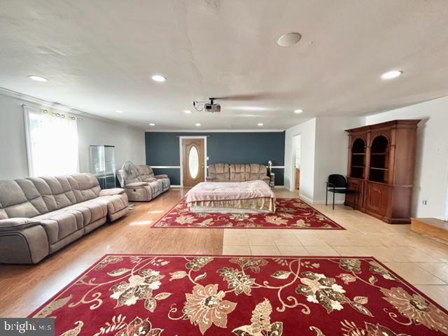 HUNTERS WOODS - Residential Lease